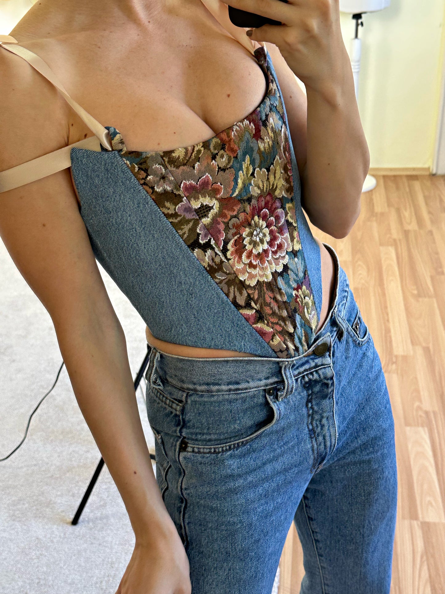 Corset SEVENTY DREAMS( PE COMANDA)