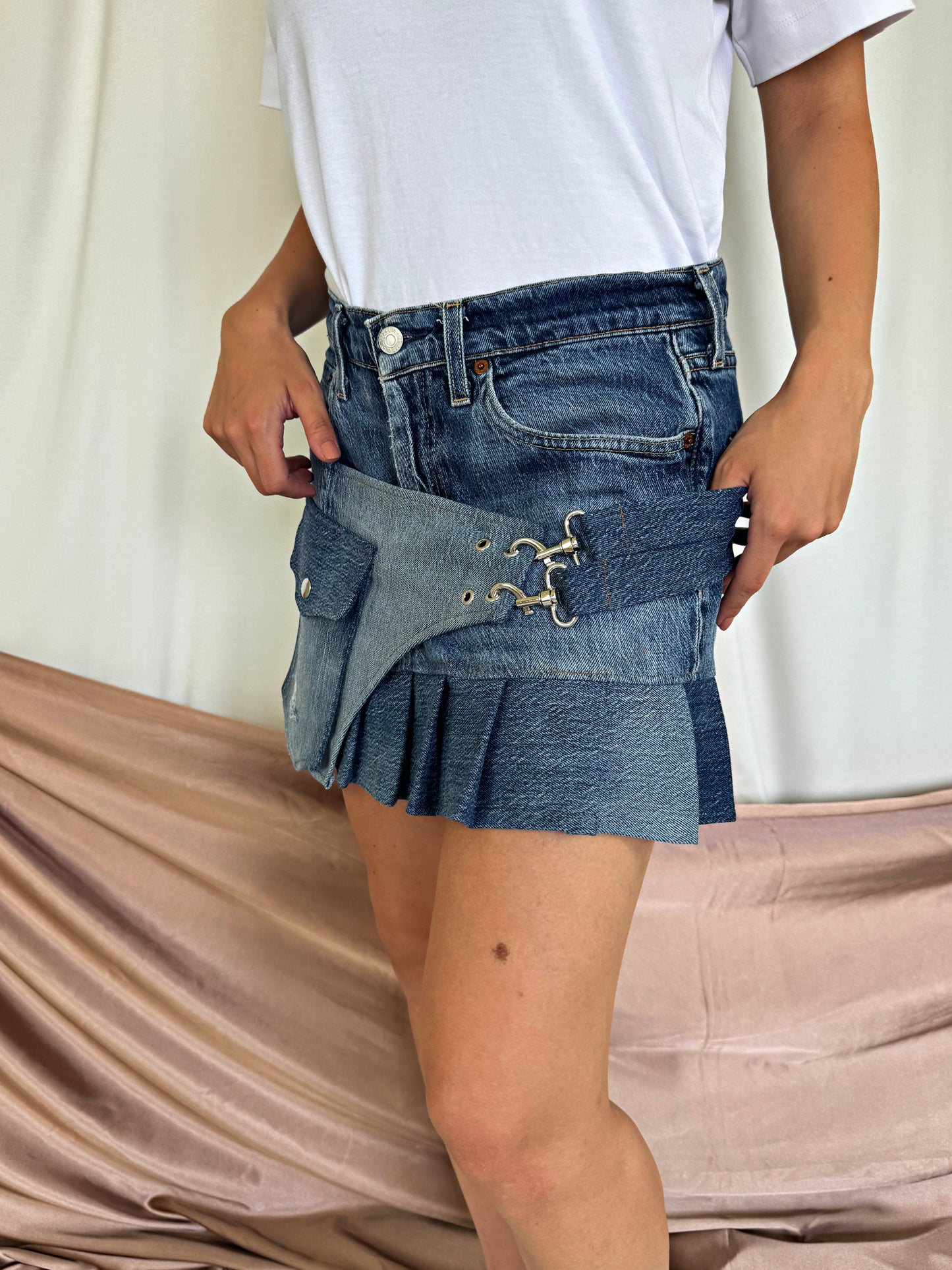 Fusta denim LEVI'S mini ( M )